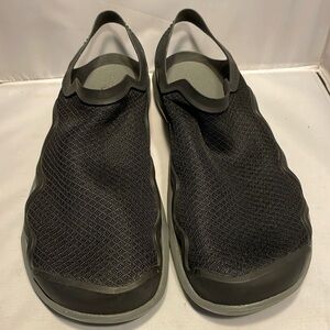 CROCS Iconic Comfort Men's Black Mesh Slip On Sandals Size 13